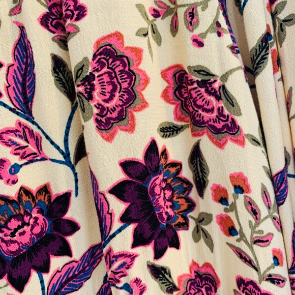 Torrid Floral Tunic Top 3X Tassels V- Neck Cream Purple Boho Cottage Core Fairy - Picture 5 of 14